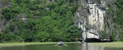 610x250_ninh-binh-green-canals